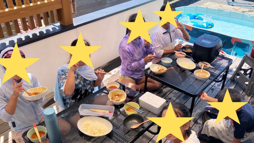 ウッドデッキでご飯